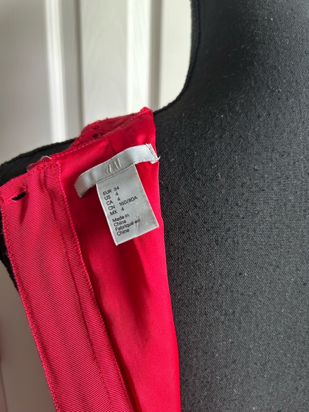 H&M Vibrant Red Sleeveless Lace Trumpet Midi Dress - Picture 8 of 9